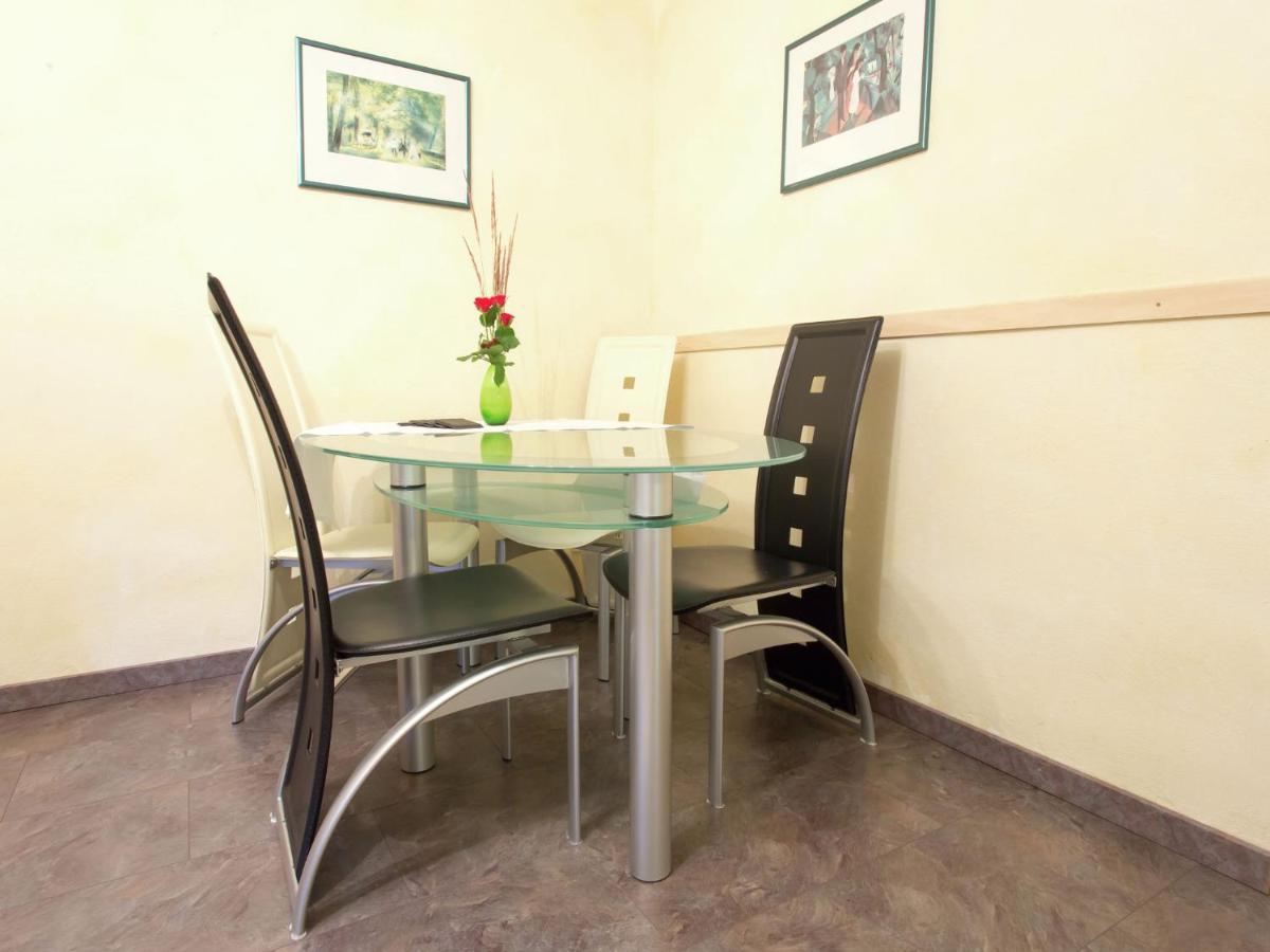 Apartment Close To Hiking And Cycling Trails Lambertsberg Exteriér fotografie
